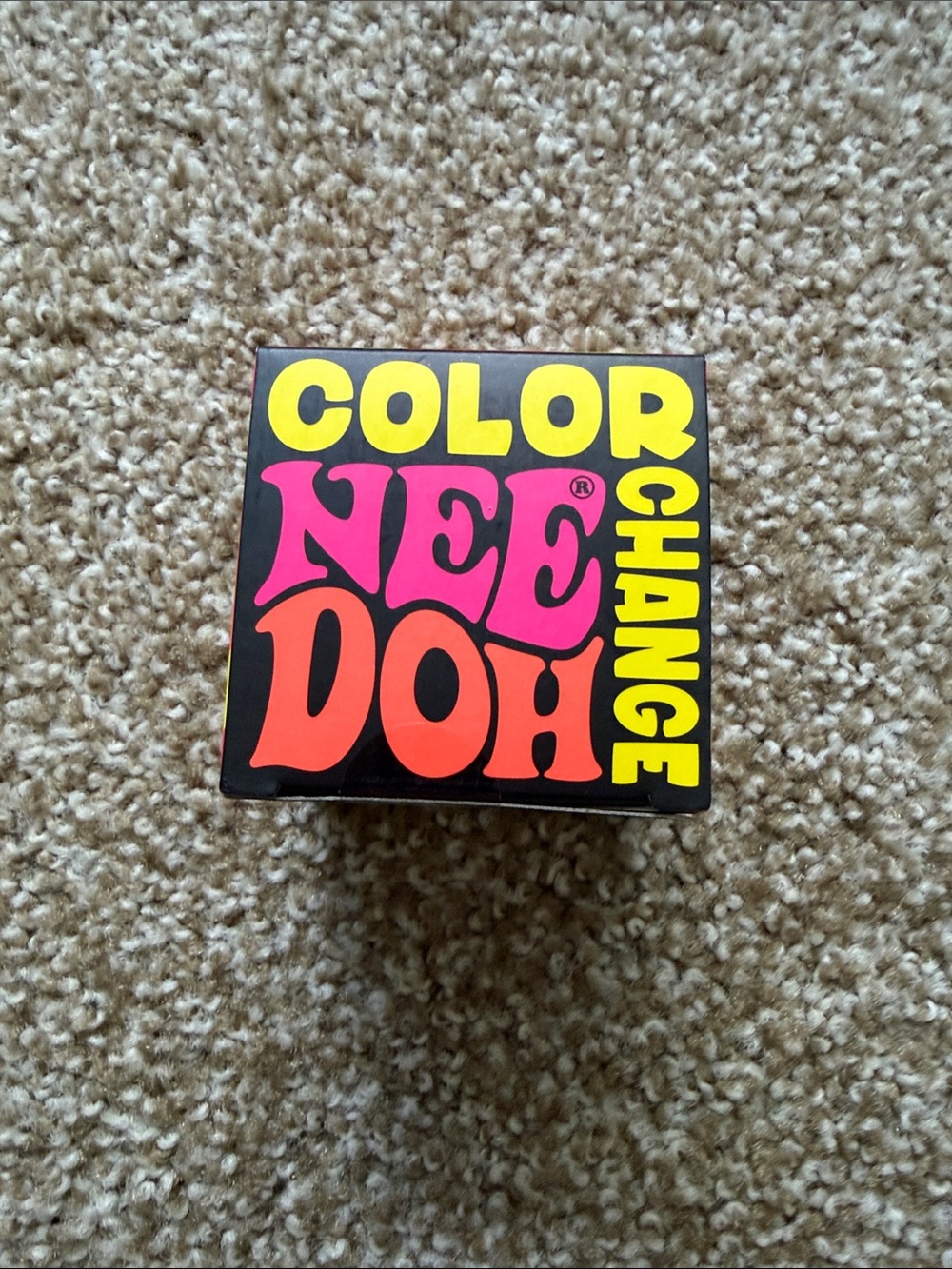 NeeDoh Color Changing Squish Ball